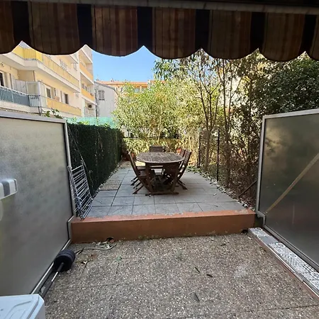 Cosy Appartement, Terrasse * Νίκαια